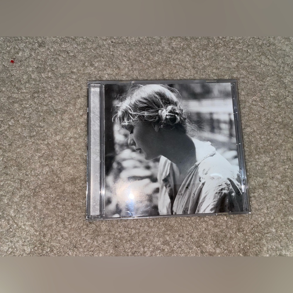 Taylor Swift Folklore CD limited edition “the stolen lullabies”